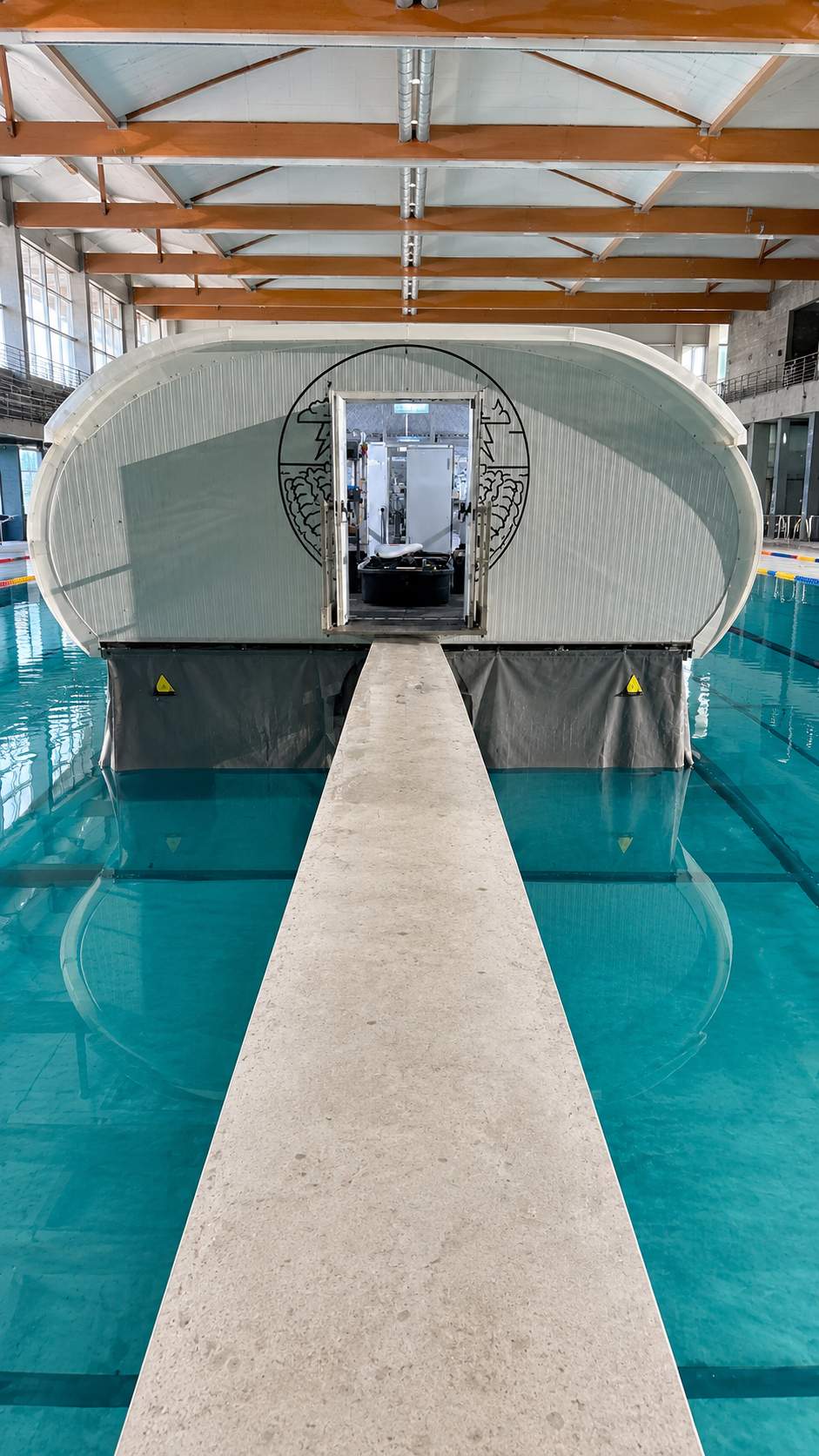 Indoor pool and spa leak detection access chamber used for inspection